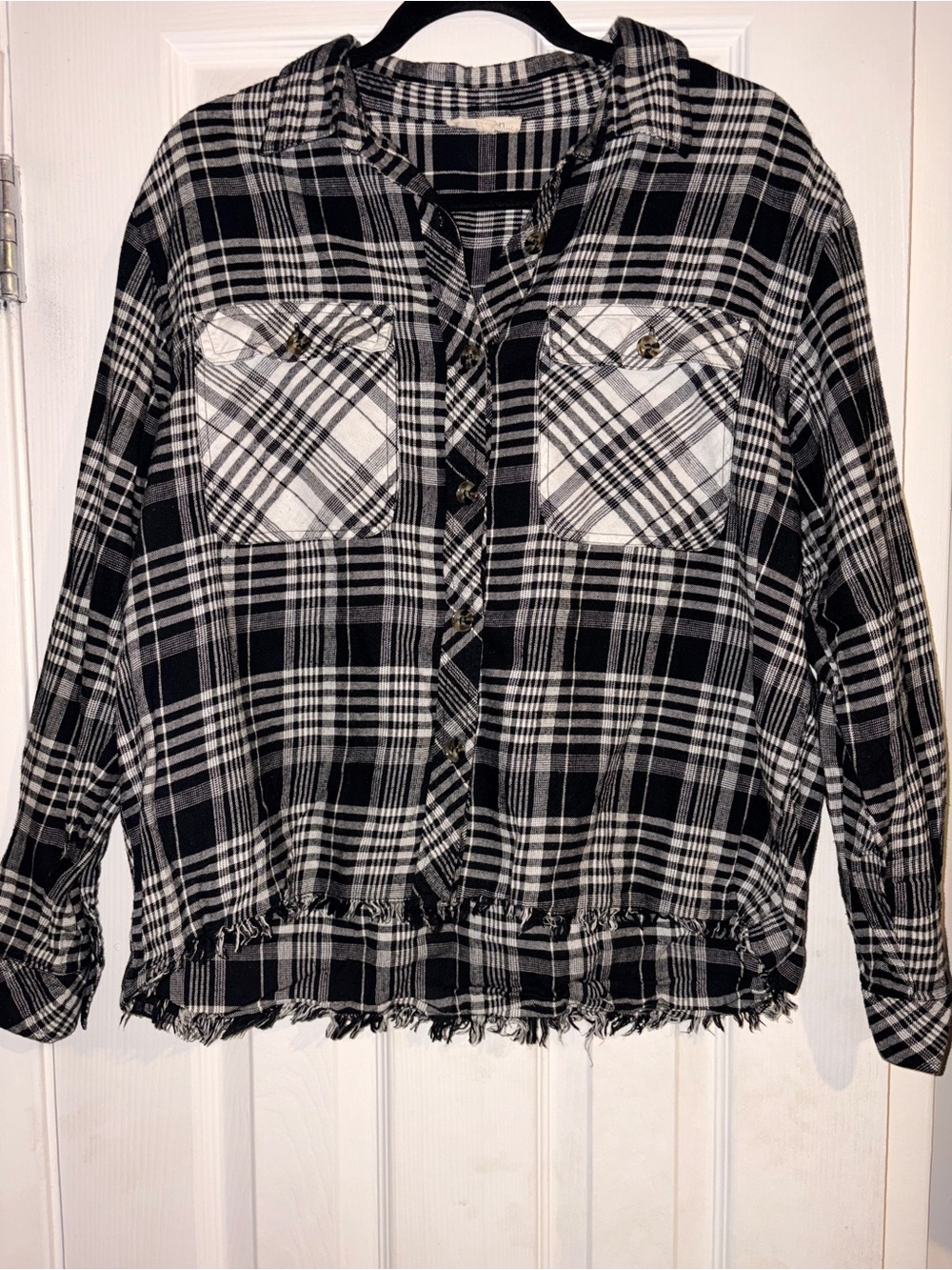 Black & White Plaid Button-Up Shirt Jacket